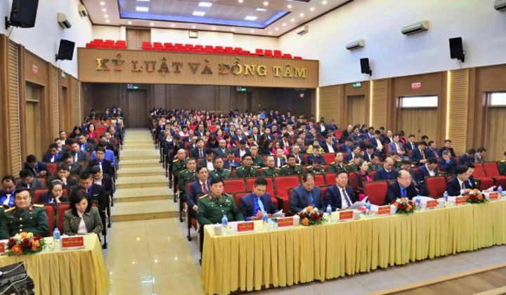 Than Hà Tu: Khen thưởng đảng viên tròn 25 tuổi Đảng và các tập thể, cá nhân có thành tích xuất sắc