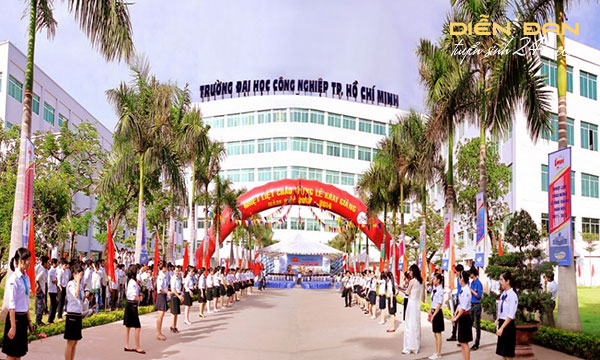 Thực trạng trải nghiệm cảm xúc âm tính trong giao tiếp trên giảng đường với giảng viên của sinh viên ngành Quản trị Khách sạn khóa 17, Trường Đại học Công nghiệp Thành phố Hồ Chí Minh