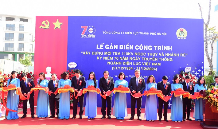 Tổng công ty Điện lực TP Hà Nội gắn biển công trình “Xây dựng mới TBA 110kV Ngọc Thụy và nhánh rẽ”
