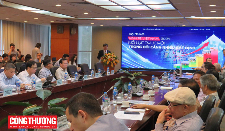 Kinh tế Việt Nam: Cách nào để tăng trưởng trong bối cảnh nhiều bất định hiện nay?
