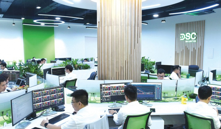 Chứng khoán DSC: Lãi quý 1/2024 tăng gấp 5 lần, quyết tâm “chuyển nhà” sang HoSE