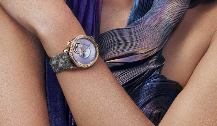 Xuất hiện chiếc đồng hồ nước hoa độc đáo đầu tiên trên thế giới