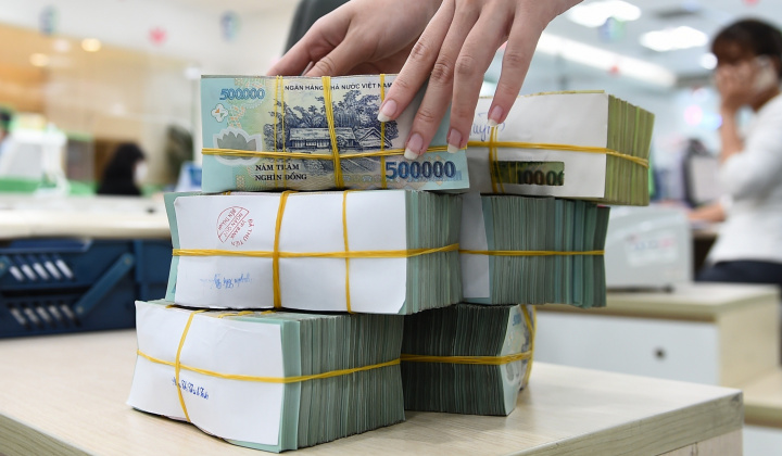 Thực hiện giảm hạn mức tín dụng theo lộ trình