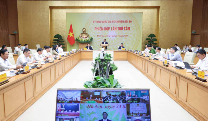 Thủ tướng: Khẩn trương hoàn thiện, trình Quốc hội thông qua Luật Công nghiệp công nghệ số