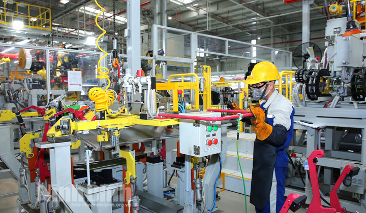 Ninh Bình phấn đấu chỉ số sản xuất công nghiệp tăng 8,7% năm 2024