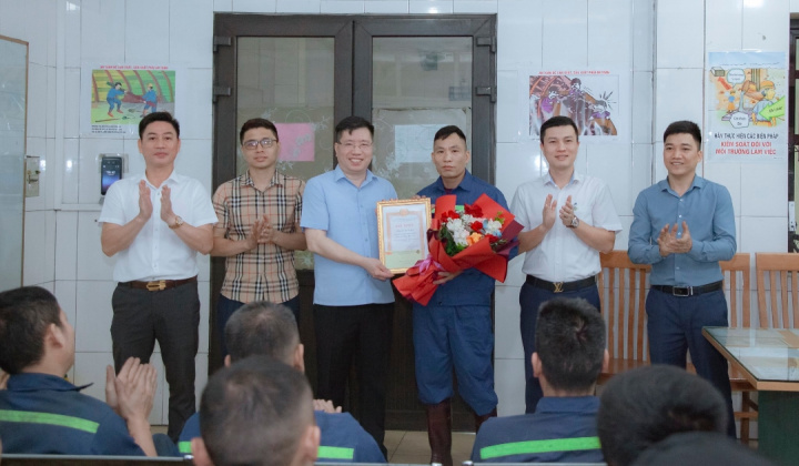Than Thống Nhất biểu dương, khen thưởng “Gương người Thợ mỏ - Người Chiến sĩ”