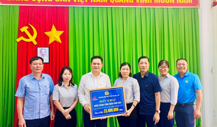 Công đoàn Tổng công ty Thép Việt Nam - CTCP trao quà và tổ chức tập huấn ATLĐ cho các đơn vị khu vực phía Nam