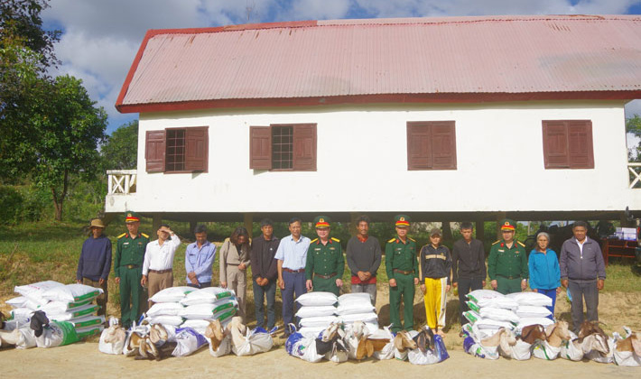 Công ty TNHH MTV Cà Phê 15: Phát triển kinh tế hiệu quả gắn với giữ vững an ninh quốc phòng