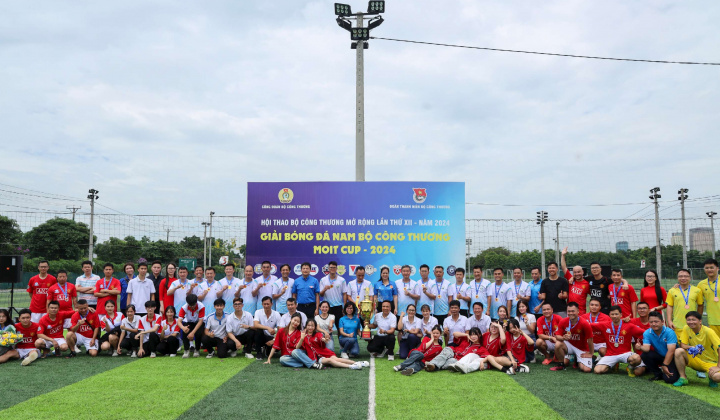 Giải bóng đá nam Bộ Công Thương - MOIT CUP 2024 khép lại đầy kịch tính