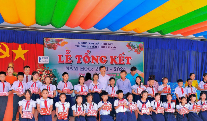 Công ty EPS: Trao học bổng cho học sinh nghèo vượt khó