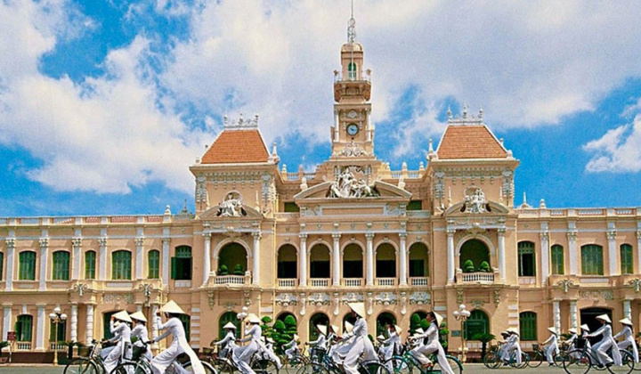 Giải pháp phát triển thị trường du lịch gia đình và nhóm nhỏ tại Thành phố Hồ Chí Minh