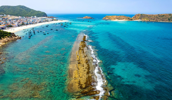 Vén màn bí ẩn tường thành cổ dưới lòng biển Nhơn Hải