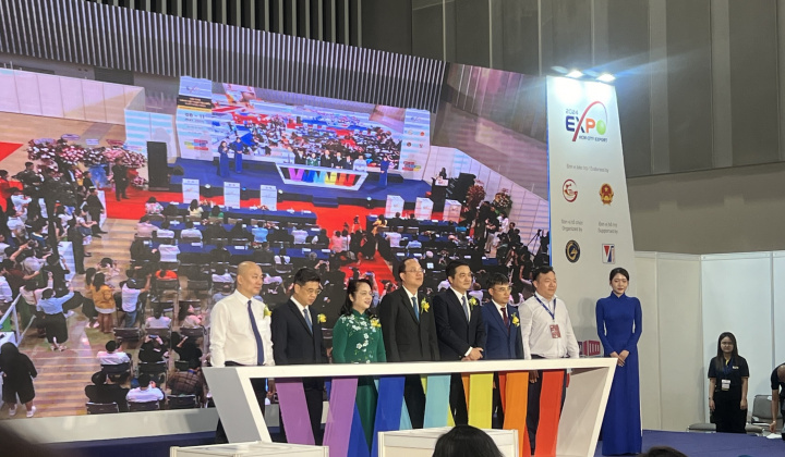 Hội chợ Hàng Việt Nam Tiêu biểu Xuất khẩu 2024 thu hút các nhà nhập khẩu từ thị trường lớn