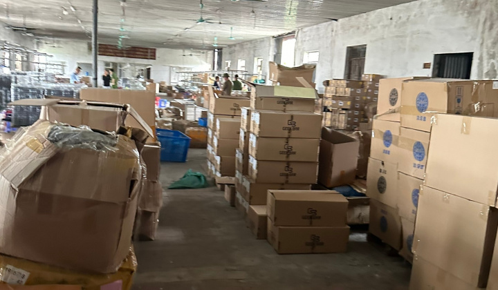 Triệt phá kho thuốc lá điện tử nhập lậu khủng nhất từ trước tới nay