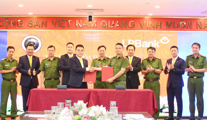 LPBank triển khai các dịch vụ số trên ứng dụng VNeID