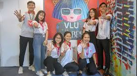 Các nhân tố ảnh hưởng đến quyết định mua sắm trực tuyến của sinh viên Trường Đại học Văn Lang