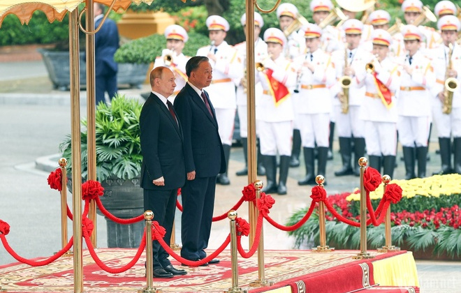 Lễ đón chính thức Tổng thống LB Nga Vladimir Putin thăm cấp Nhà nước tới Việt Nam