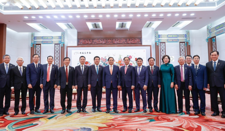 Bộ trưởng Nguyễn Hồng Diên tham dự Hội nghị thường niên các nhà tiên phong lần thứ 15 của Diễn đàn Kinh tế Thế giới