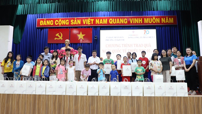 EVNGENCO3: Trao 400 phần quà cho các em thiếu nhi dịp 01.6