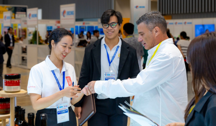 Kết nối đưa hàng thời trang, nội thất và gia dụng Việt Nam vào hệ thống phân phối quốc tế