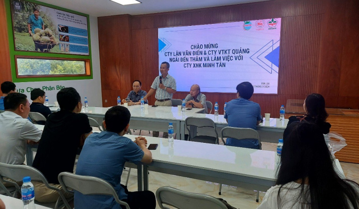 Công ty CP Phân lân nung chảy Văn Điển: Nâng cao nghiệp vụ hoạt động công đoàn