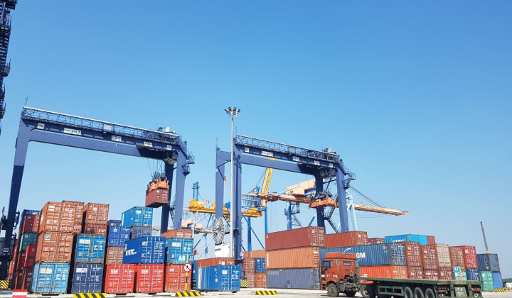 Tăng cường giám sát giá vận tải container, giá dịch vụ tại các cảng biển