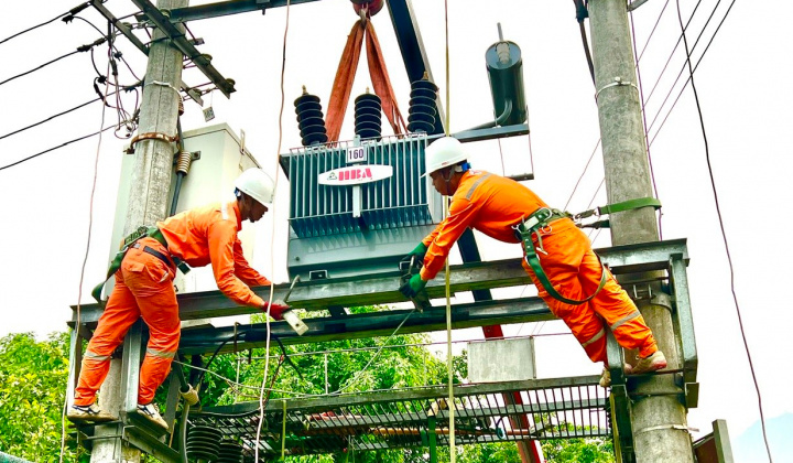 Chung tay tiết kiệm điện mùa nắng nóng