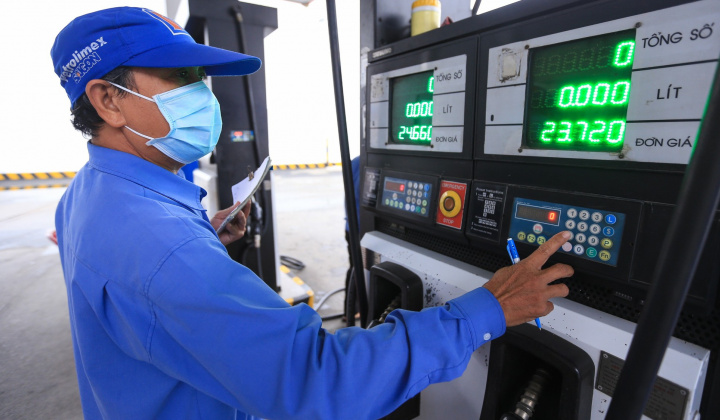 Giá xăng dầu hôm nay 25/7/2024: Giảm đồng loạt theo đà trượt giá của thế giới, E5RON92 về 21.900 đồng/lít