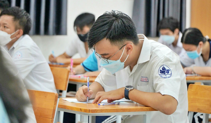 Đáp án chính thức tổ hợp Khoa học tự nhiên tốt nghiệp THPT 2024