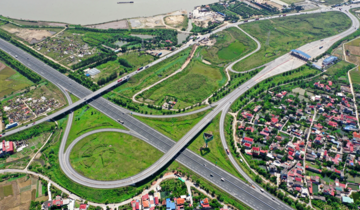 Sớm đầu tư các nút giao, kết nối các tuyến đường bộ cao tốc