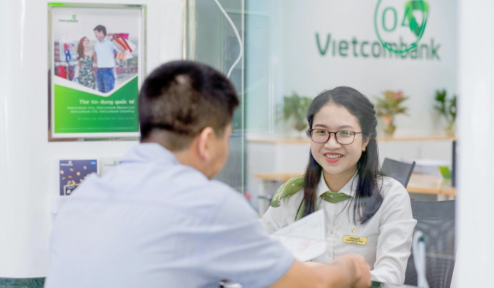Ngân hàng Vietcombank (VCB) bất ngờ rút nội dung phát hành cổ phiếu riêng lẻ