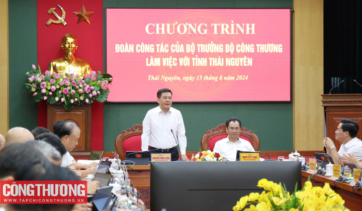 [TIN ẢNH] Bộ trưởng Nguyễn Hồng Diên thăm và làm việc tại tỉnh Thái Nguyên