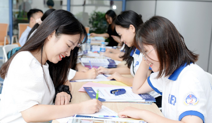 Điểm chuẩn chính thức Trường Đại học Kinh tế Quốc dân