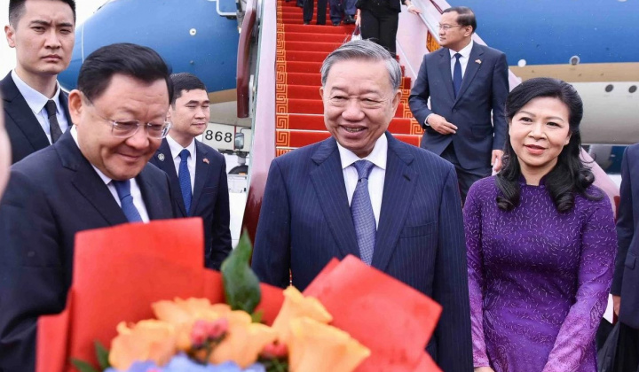 Tổng Bí thư, Chủ tịch nước Tô Lâm và Phu nhân bắt đầu các hoạt động thăm cấp Nhà nước tại Trung Quốc