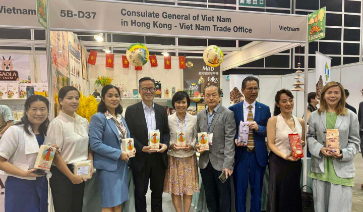Sản phẩm chất lượng cao Việt Nam thu hút sự quan tâm tại Hội chợ thực phẩm quốc tế Hồng Kông (Trung Quốc)