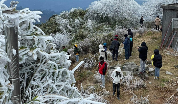 Thực trạng và giải pháp phát triển du lịch Mẫu Sơn, Lạng Sơn
