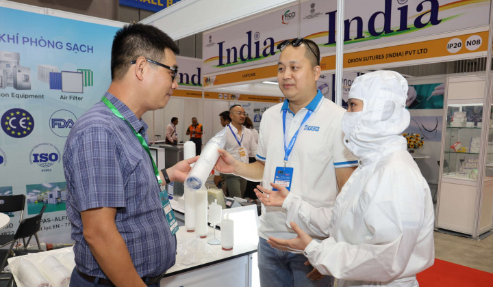 Doanh nghiệp tích cực quảng bá sản phẩm tại Triển lãm Quốc tế chuyên ngành Y dược 2024
