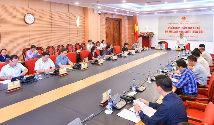 Dự án Luật Hóa chất (sửa đổi) đủ điều kiện trình Ủy ban Thường vụ Quốc hội