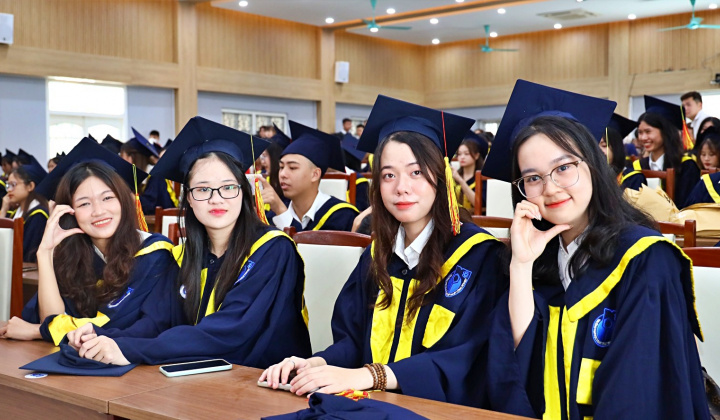 Điểm chuẩn trúng tuyển Trường Đại học Kinh tế - Kỹ thuật Công nghiệp 4 năm gần nhất
