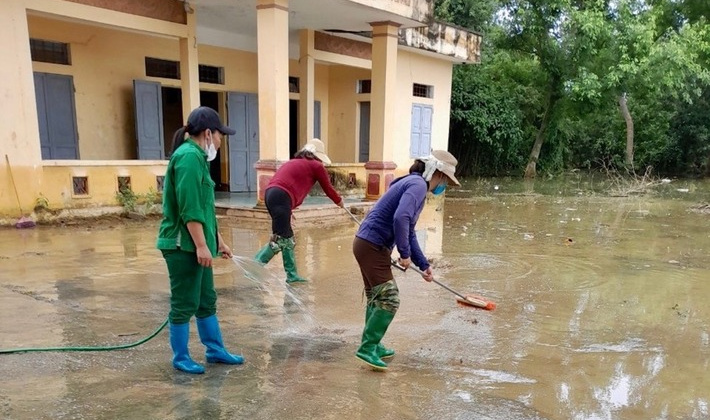 Hà Nội: Ngập lụt chấm dứt, người dân dần ổn định cuộc sống