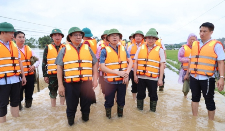 Thủ tướng chỉ đạo các Bộ, ngành, địa phương tập trung khắc phục hậu quả bão số 3 và mưa lũ sau bão
