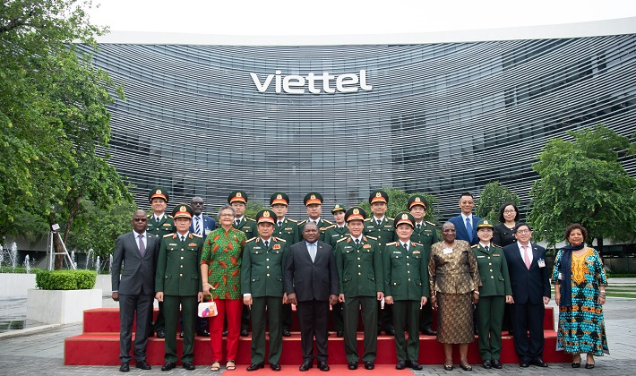 Tổng thống Mozambique: Viettel hãy Đào tạo cho Mozambique chuyên gia Công nghệ