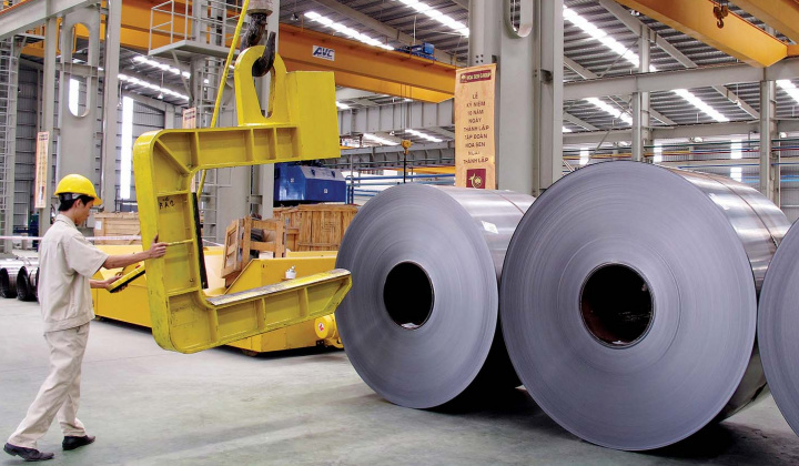 Chênh lệch giá HRC giữa Việt Nam và EU tăng gần 60%, Tập đoàn Hoa Sen (HSG) hưởng lợi lớn