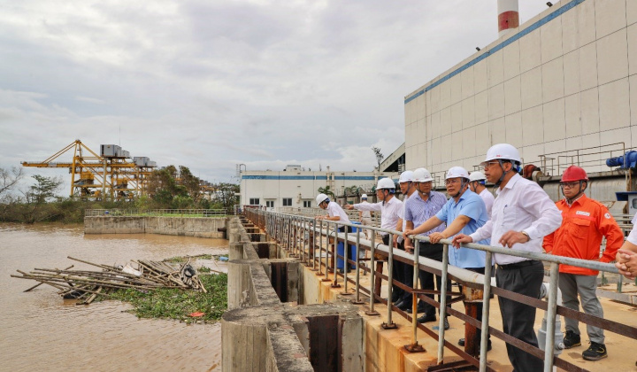 EVNGENCO2 kiểm tra, hỗ trợ  khắc phục thiệt hại từ bão Yagi tại Nhiệt điện Hải Phòng và Phả Lại
