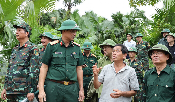 Tư lệnh Quân khu 2 trực tiếp chỉ đạo tìm kiếm cứu nạn trận lũ quét đặc biệt nghiêm trọng tại Làng Nủ