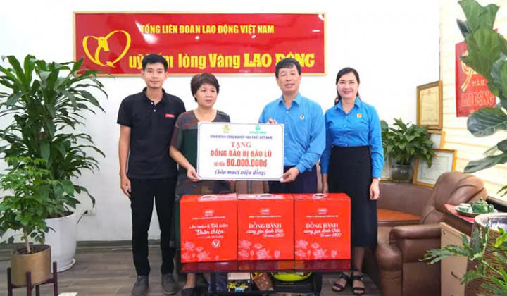 Tập đoàn Hóa chất Việt Nam, Công đoàn Công nghiệp Hóa chất Việt Nam ủng hộ đồng bào bị thiệt hại do mưa lũ