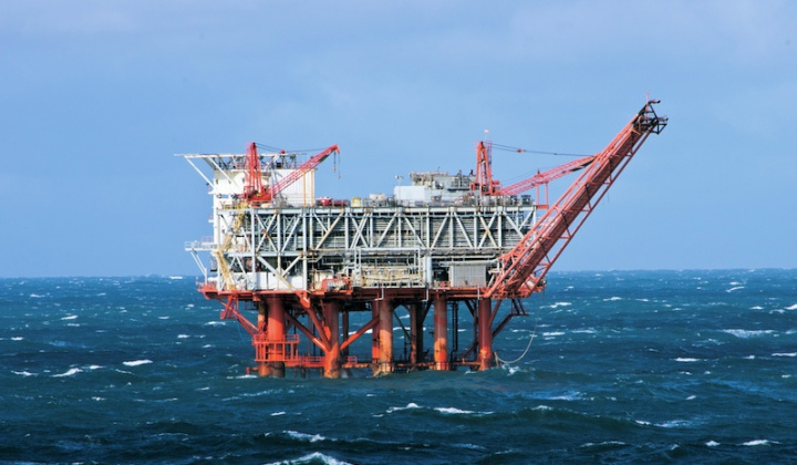 Giá xăng dầu hôm nay 17/9: Tác động của bão Francine hỗ trợ giá