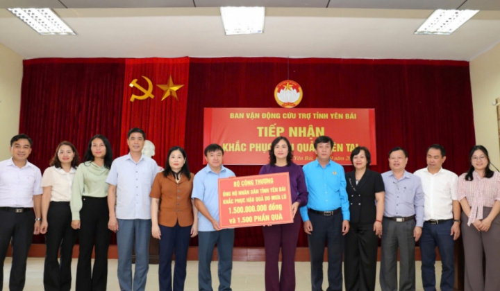 Bộ Công Thương chung tay sẻ chia với đồng bào sau cơn bão số 3