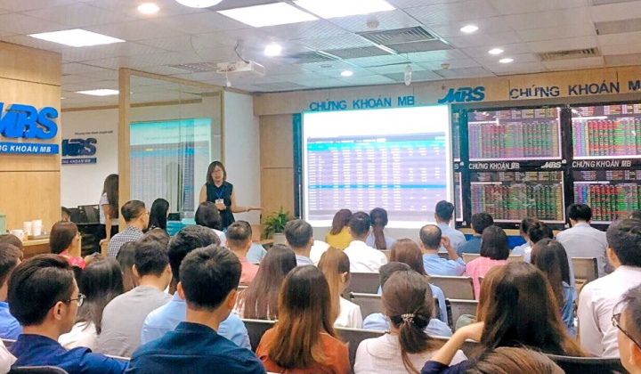 Vừa chào bán xong cổ phiếu cho cổ đông, Chứng khoán MB (MBS) dự kiến chào bán riêng lẻ