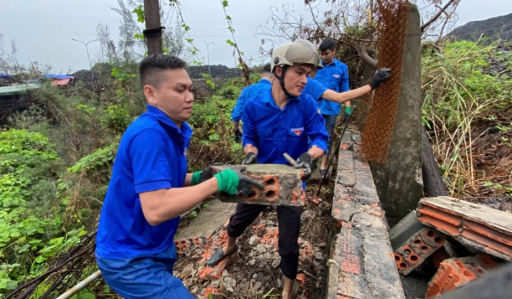 Tuổi trẻ Than Thống Nhất tiếp tục ra quân hưởng ứng Ngày Chủ nhật xanh